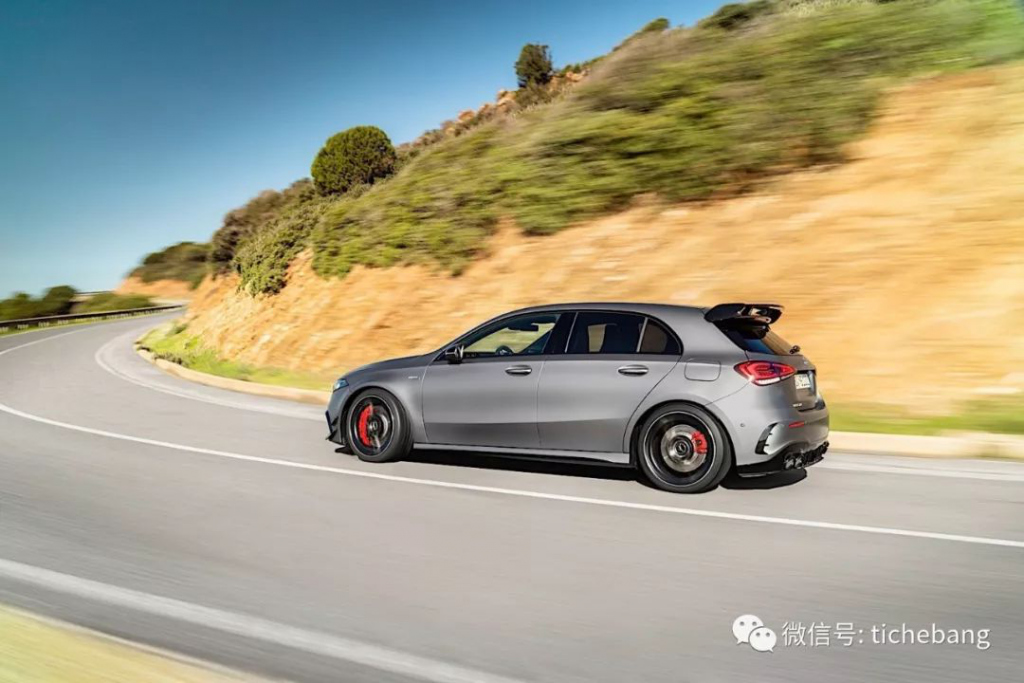 钢炮永存！AMG A45 和福克斯 ST 相继发布