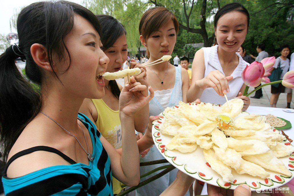 泉城十二时辰丨舌尖上的济南一天都吃啥，颠覆你对山东人的想象