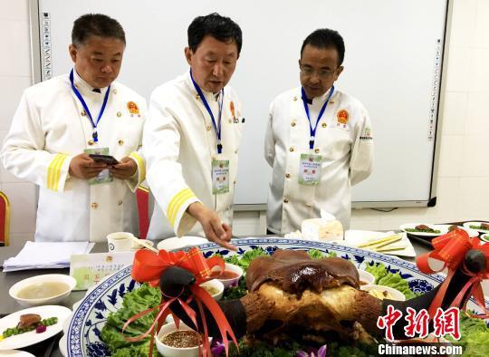 青海两百余件美食作品同场角逐 挖掘美食“手艺人”“传承人”