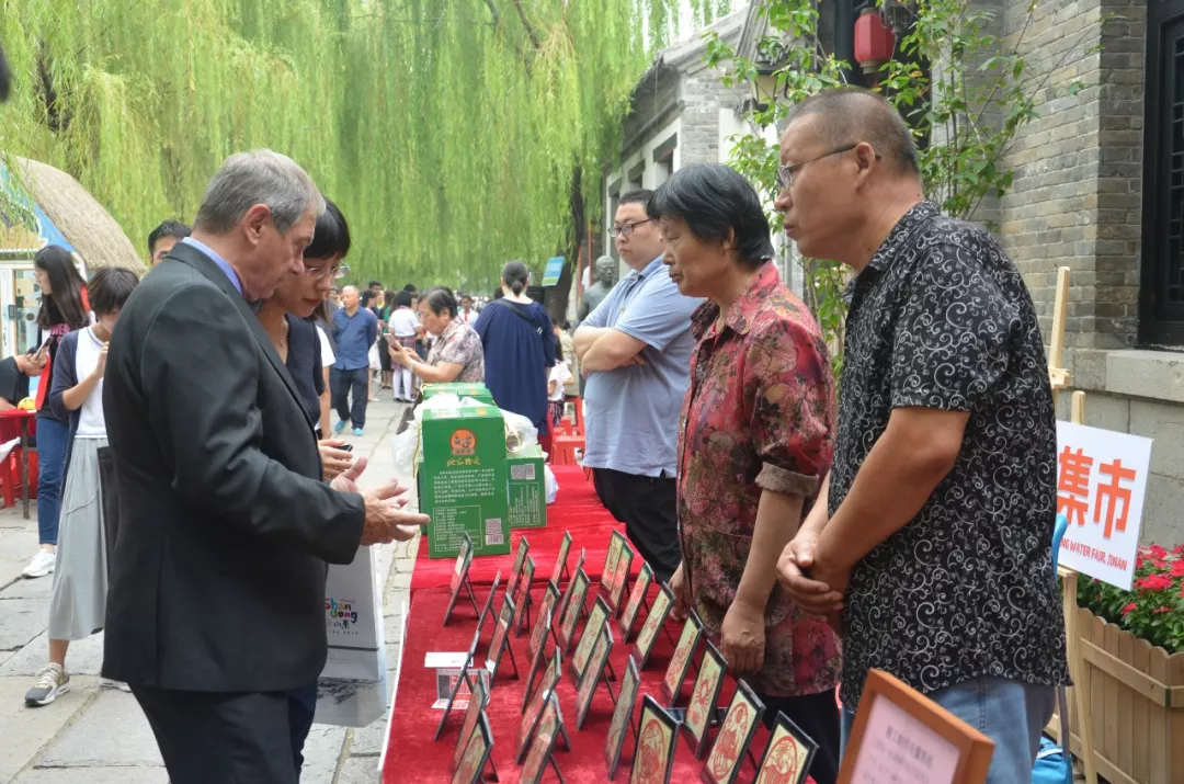 2019济南市泉水集市在百花洲历史街区“开集” 