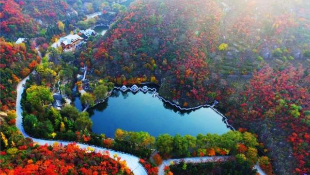 今天的C位给济南九如山！是谁在这里打翻了调色盘？