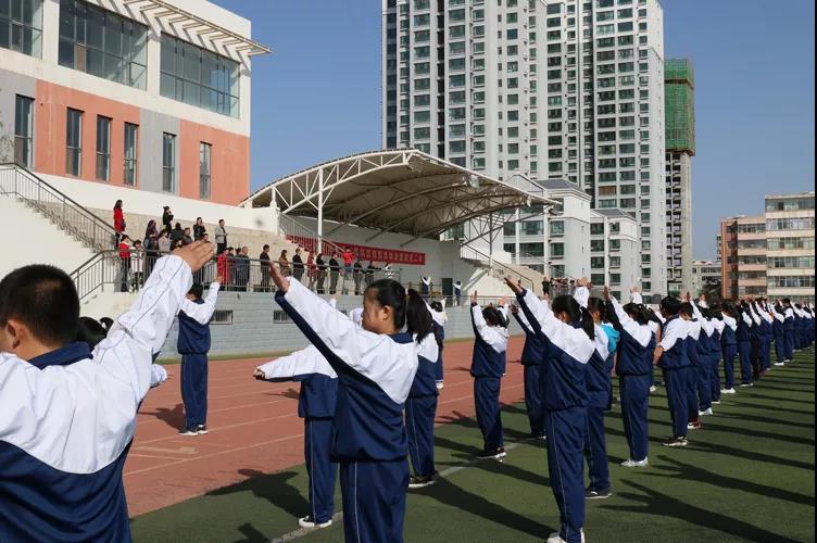 海尔智家|海尔太阳能让甘肃万名学子享受健康好沐浴