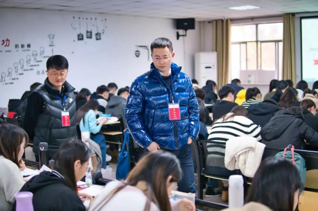 智博教育|万人专升本模拟开考，特别设立“学霸奖学金”！