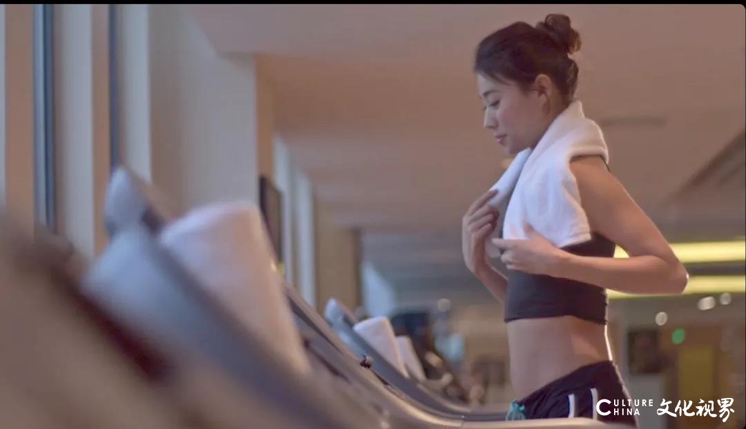 “鼠”你有型，健康先行——济南银丰华美达推出游泳健身福利卡