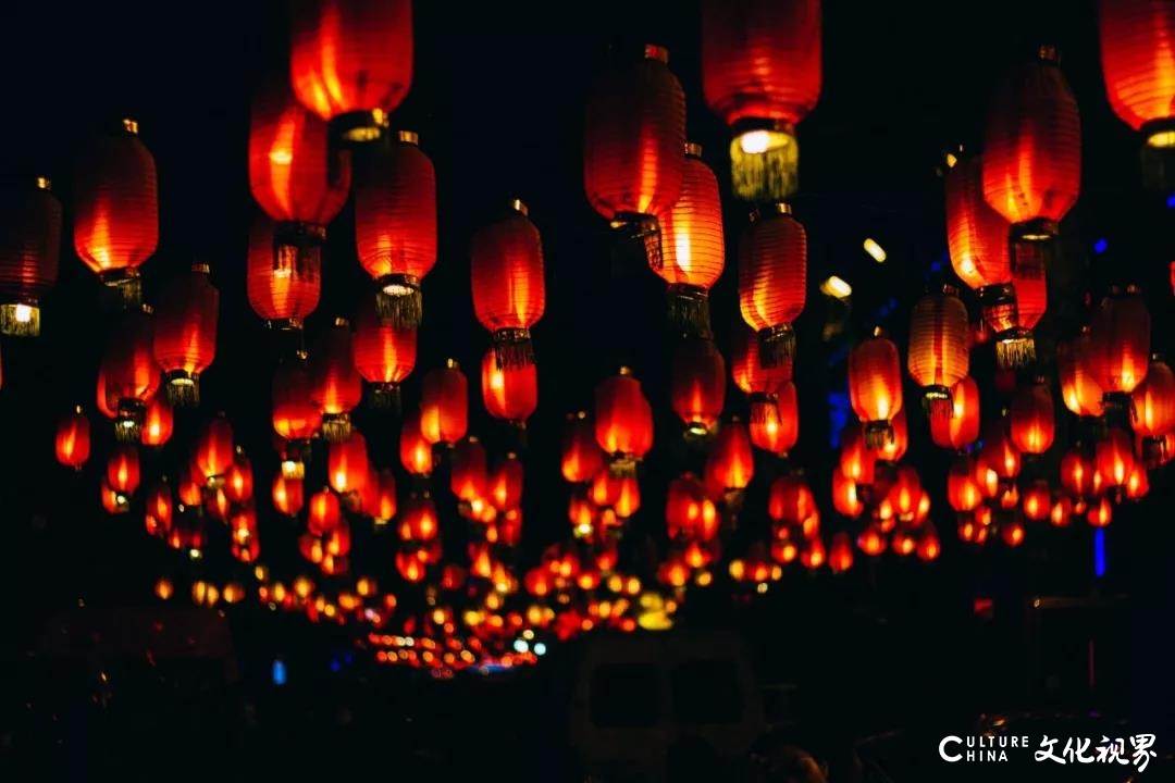 景芝花焰| 一杯新年酒，满载祝福与温暖！