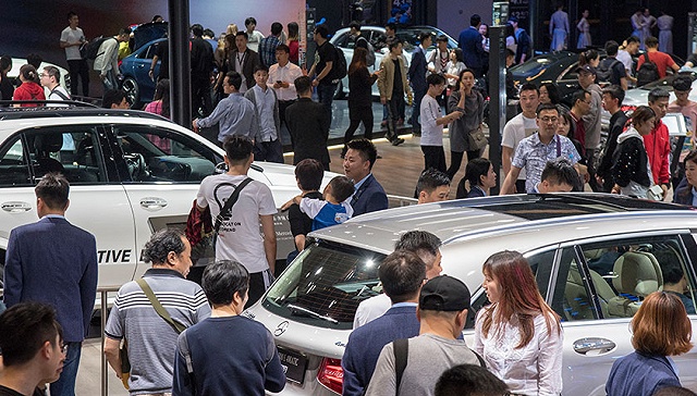 商务部首次明确:将出台稳定汽车消费政策措施, 以迎接疫情过后的“释压”消费