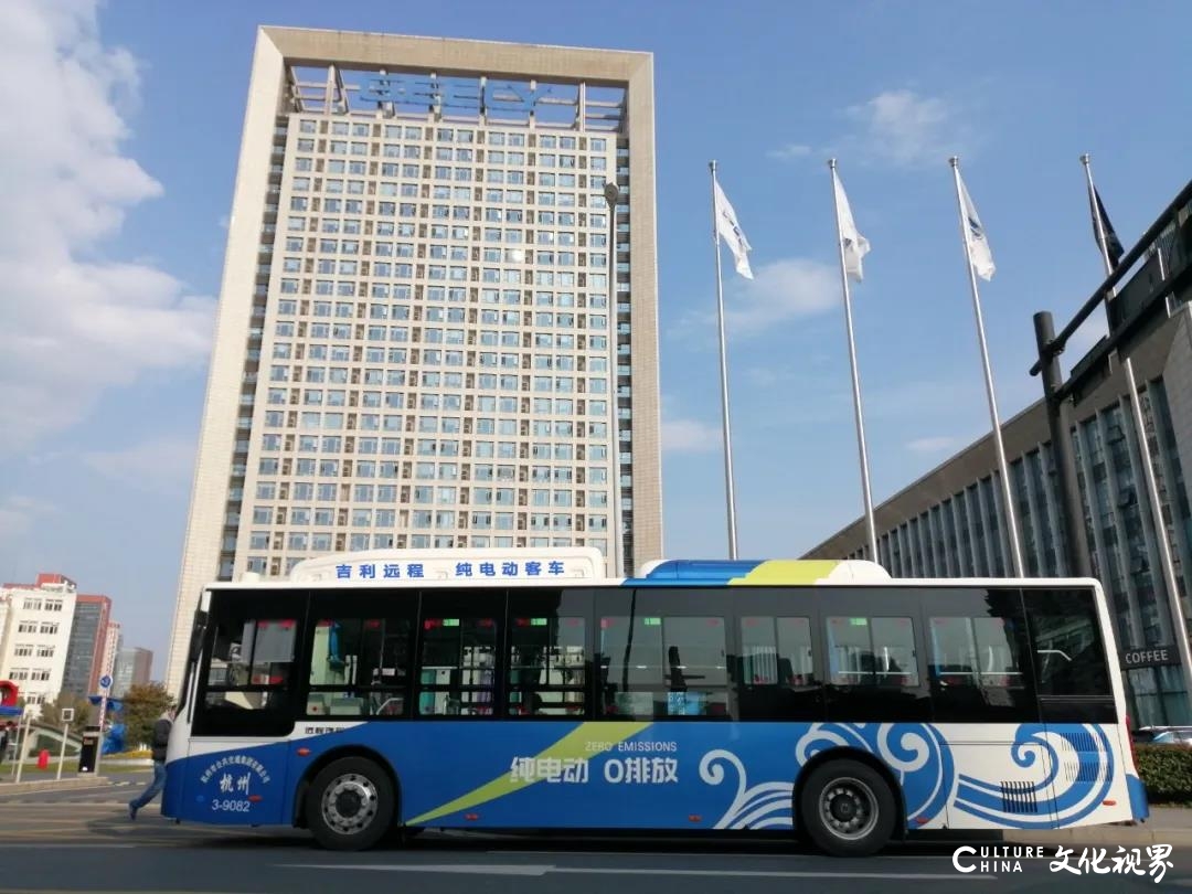 吉利纯电客车——远程E10冲上“前线”，杭州109家企业定制公交助员工安心通勤