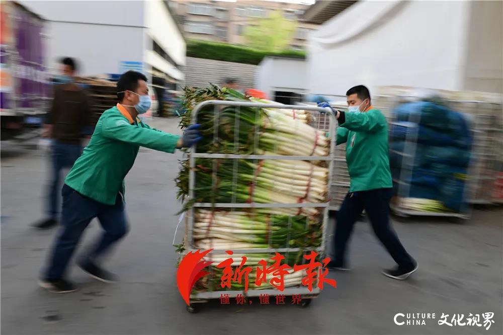 单日配菜130吨  严把疫情防控关……济南华联超市22家超市、近百家便利店全力保障市民“菜篮子”