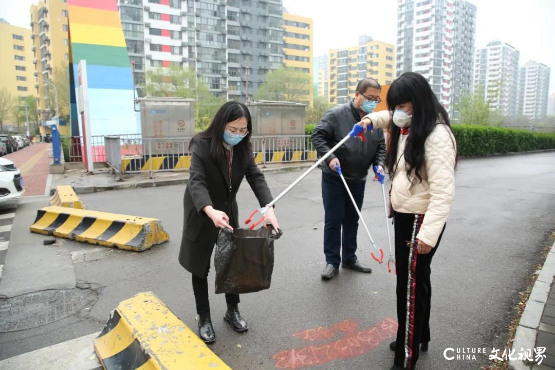 济南市委统战部与世博动漫联合开展“防疫有我  爱卫同行”主题党日活动