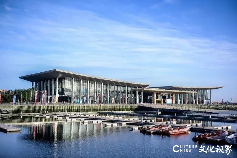 挥别相伴18年的青岛水族馆，88岁的青岛海底世界投入青岛旅游集团的“怀抱”