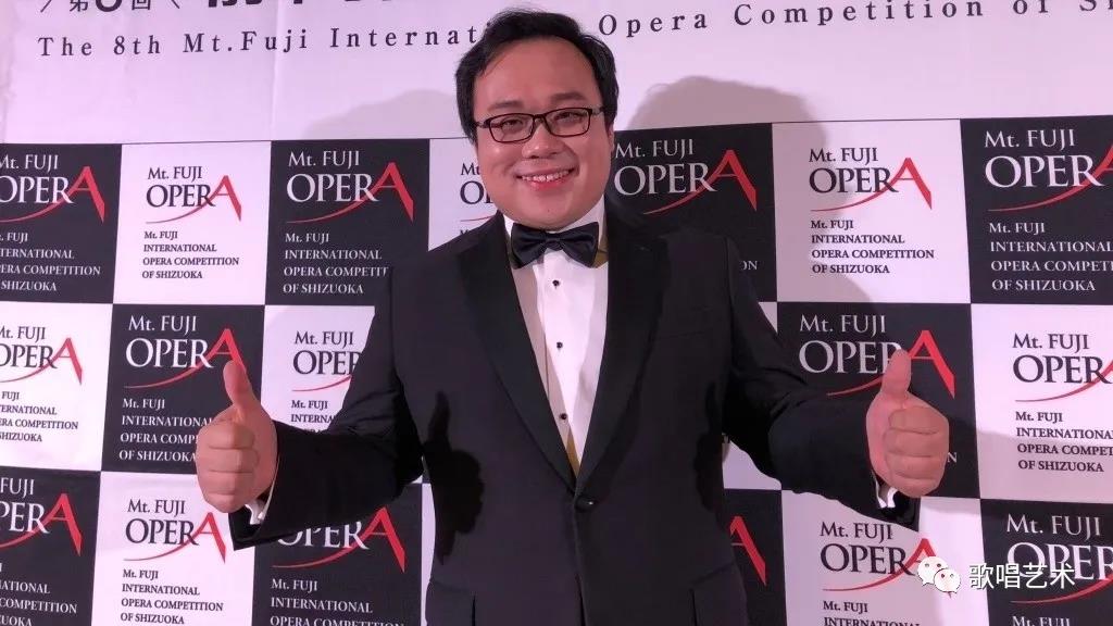 专访旅美低男中音歌唱家李鳌——“参加声乐比赛有比拿奖更开心的事情”