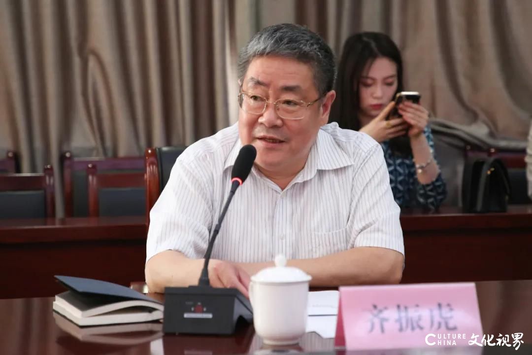 首批“山东省网络人士统战工作创新示范点”授牌仪式在世博动漫举行，尽快形成可复制、可推广的典型经验和创新做法