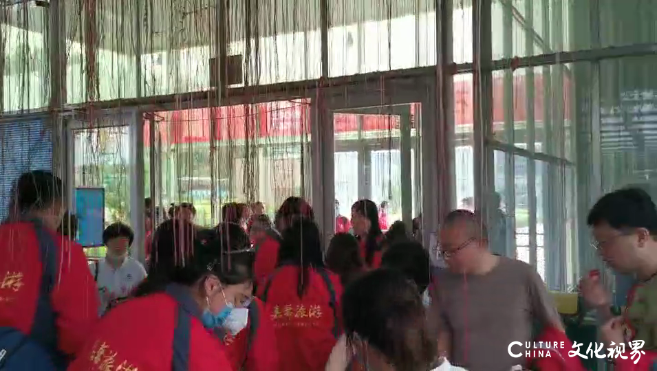 嘉华旅游与泰安市泰兴天乐城签订旅游开发合作协议