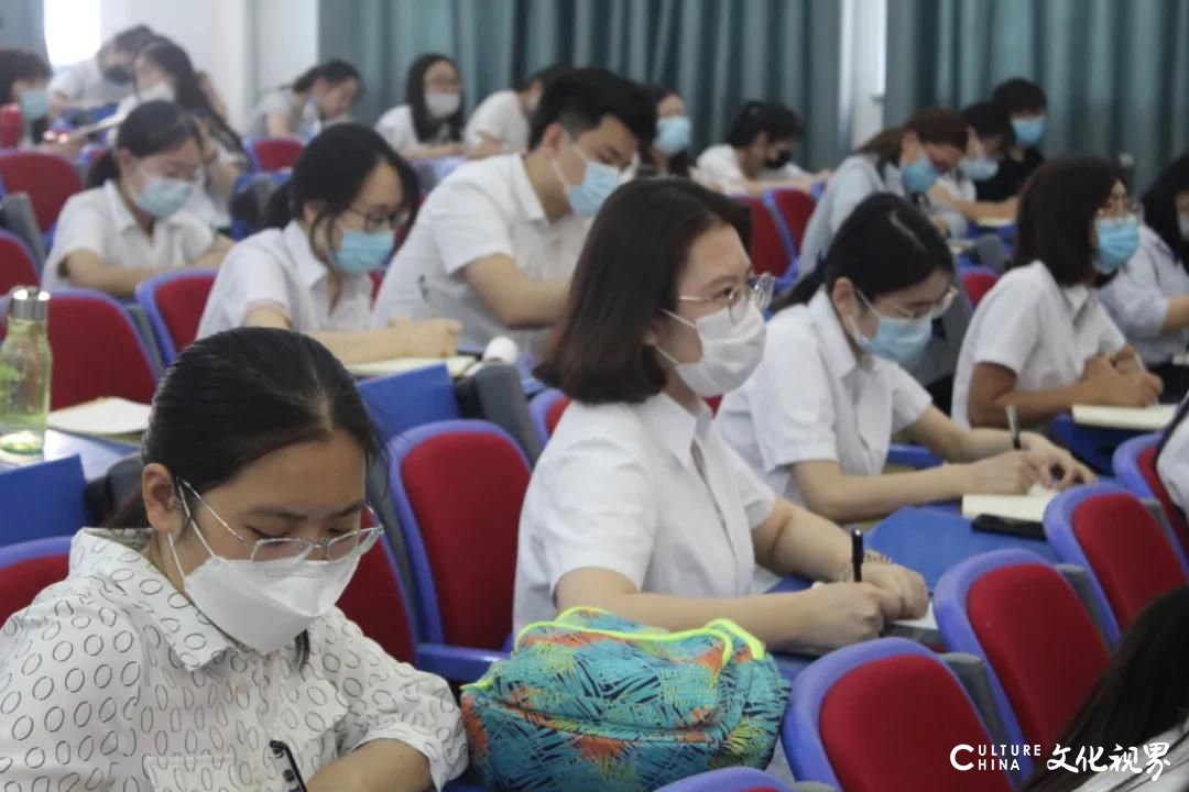 全力护航   有序开学——河北联邦国际学校初中部教师全体返校  为学生归校复课做好准备