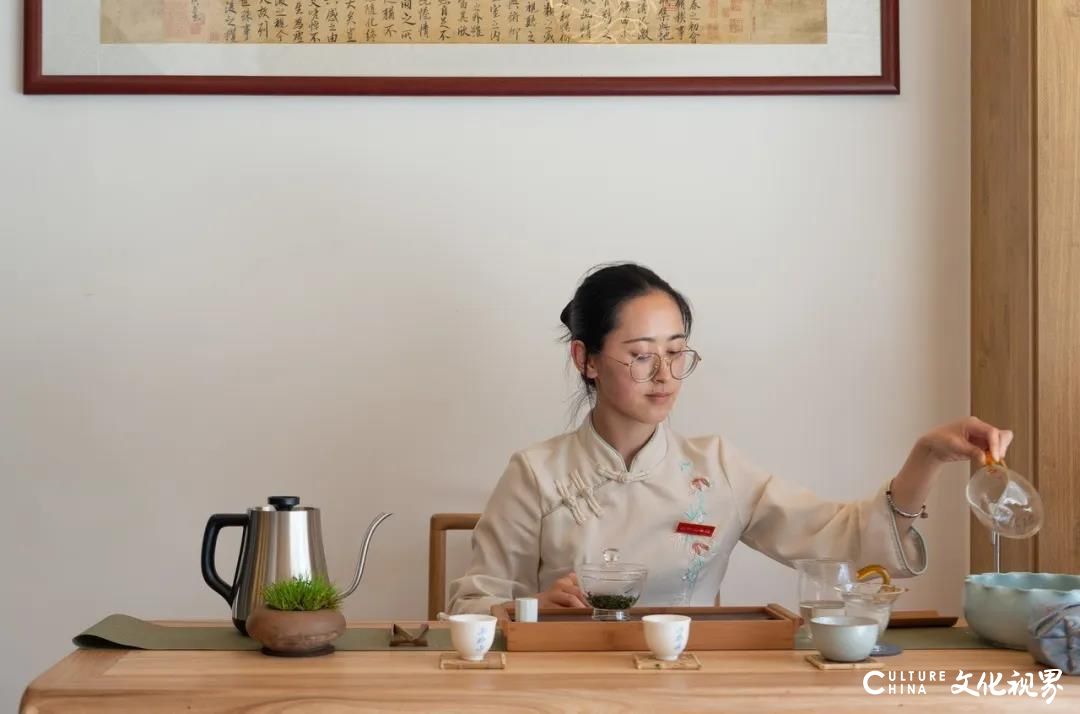 喝一壶茶  听一段曲儿  静享一段惬意时光——印象济南·泉世界“山外山茶馆”   一个约茶的好地方