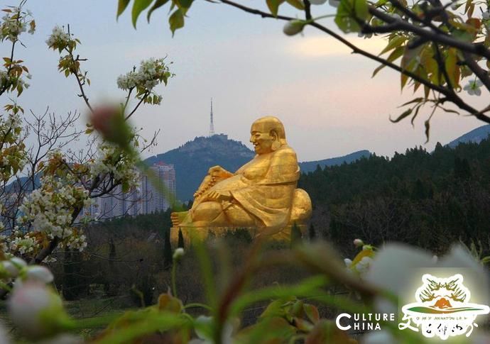 泉城济南的另一标志性景观，从千佛山到佛慧山
