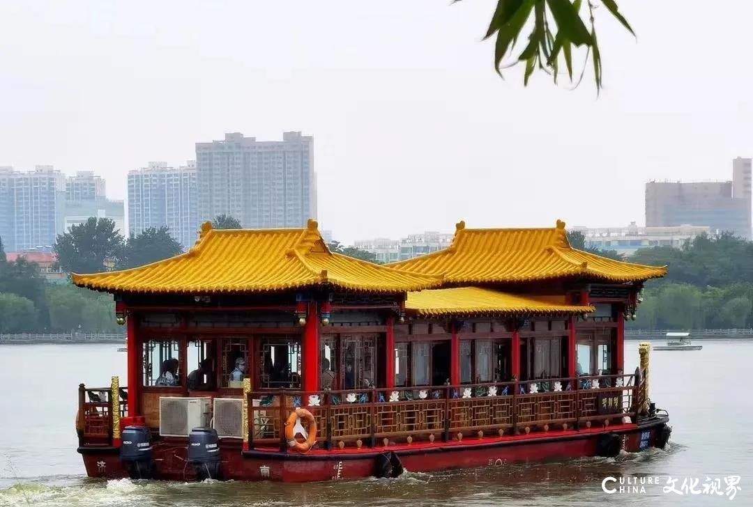 大明湖  九如山  百花洲——雨后的济南如诗如画，披上一层神奇虚幻的面纱