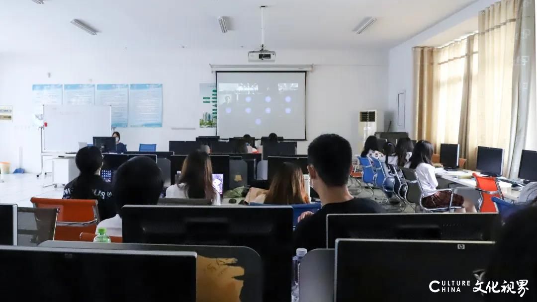 江苏商贸职业学院世博艺术与传媒学院举办毕业论坛系列讲座：关于非遗传承与跨界融合设计的思考与实践