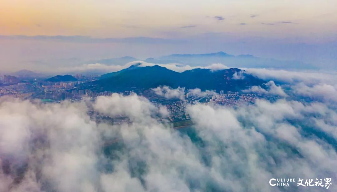 美过梵净山   藏身云海间——山东10处绝美的“天空之城”流光溢彩  魅影重重