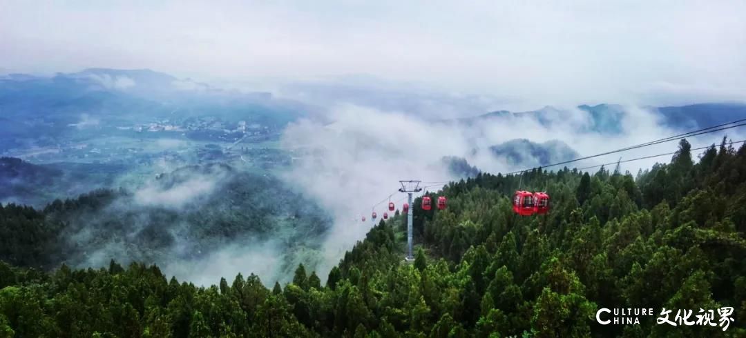 美过梵净山   藏身云海间——山东10处绝美的“天空之城”流光溢彩  魅影重重