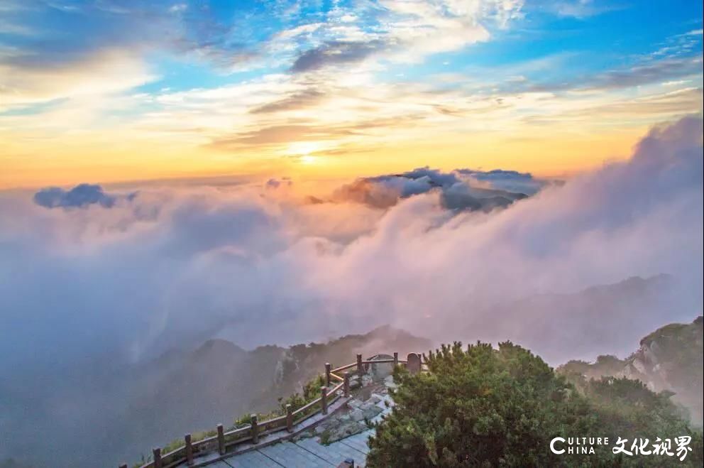 美过梵净山   藏身云海间——山东10处绝美的“天空之城”流光溢彩  魅影重重