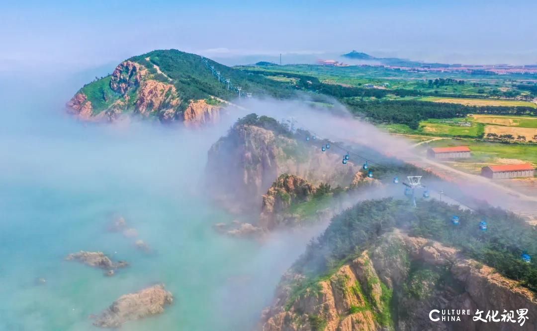 美过梵净山   藏身云海间——山东10处绝美的“天空之城”流光溢彩  魅影重重