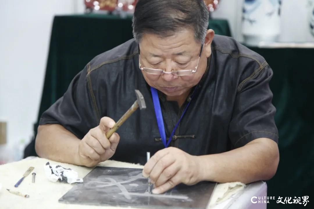 山东工艺美术界的年度盛会——第十二届中国（山东）工艺美术博览会盛大开幕