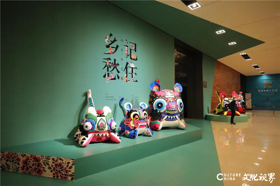 最是物件记乡愁，“记住乡愁——山东民艺展”正在中国国家博物馆展出，其中大多数藏品是潘鲁生教授近40年收集起来的珍品