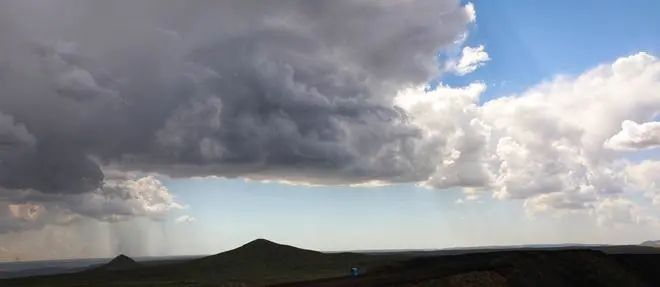 出众并不从众，主流但不随大流——吉利ICON“火山派对Feel上瘾”走进内蒙古乌兰察布