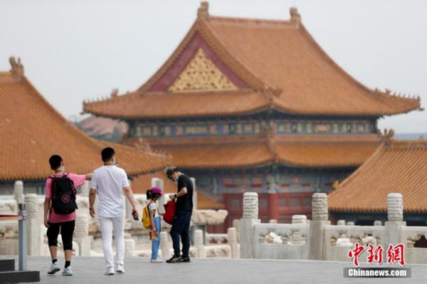 中国文物学会会长单霁翔做客“名家大讲堂”：故宫，正在成为人们生活中的一片文化绿洲