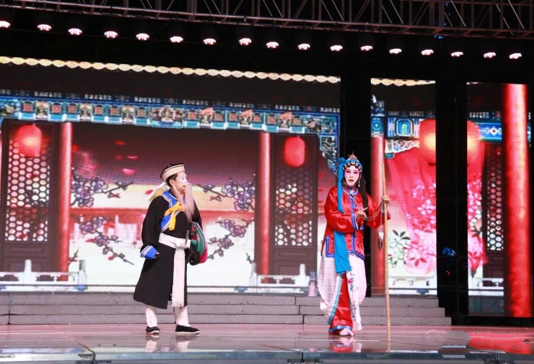 威海市2020年京剧广场演出活动正式启动，以文艺力量助推“精致城市·幸福威海”