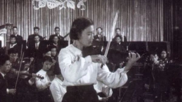 首演《梁祝》61年，专职从教58载——著名小提琴演奏家俞丽拿80岁仍在全职教书，培养了一批优秀的演奏家