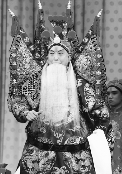 《沙家浜》名角、京剧表演艺术家谭元寿逝世，享年92岁