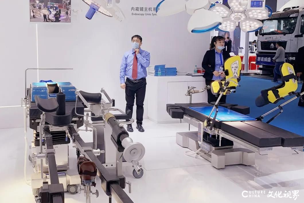 威高亮相第83届中国国际医疗器械博览会（CMEF），为观众呈现了一场从“中国制造”迈向“中国智造”的医疗创新之旅