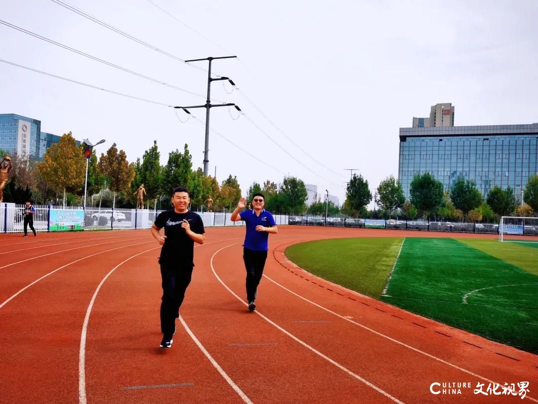 碧桂园山东区域益行者奔跑千余公里，于济南、滨州、德州三城开展“益”行助学活动