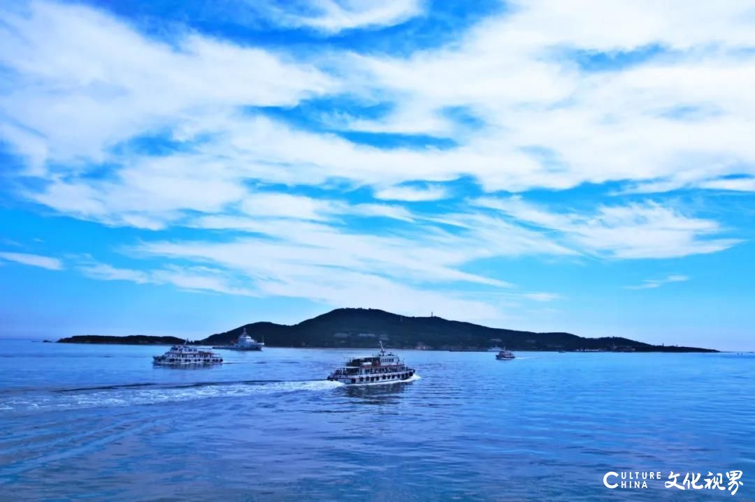 刘公岛晚秋盛景正当时，快来岛上领略碧海蓝天、和风彩树的最美晚秋吧！