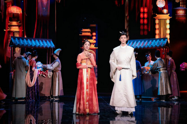 《衣尚中国》追随锦绣故事，深入体悟中国之美