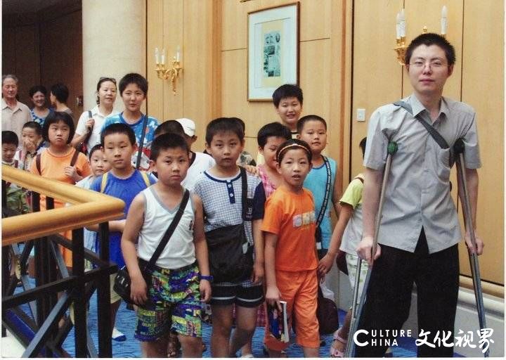 备战国际象棋世界青少年网络赛，齐鲁棋院将在青岛举办“青少年训练营”，限定10人 食宿全免