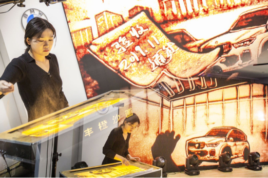 悦鉴成长  一载相辉，山东首家全新BMW领创设计4S店——济南大友宝龙迎来周年庆典