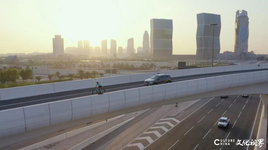 全新一代Geely Azkarra（吉利博越）在卡塔尔成功上市，其性能、豪华和智能驱动系统组合令人印象深刻