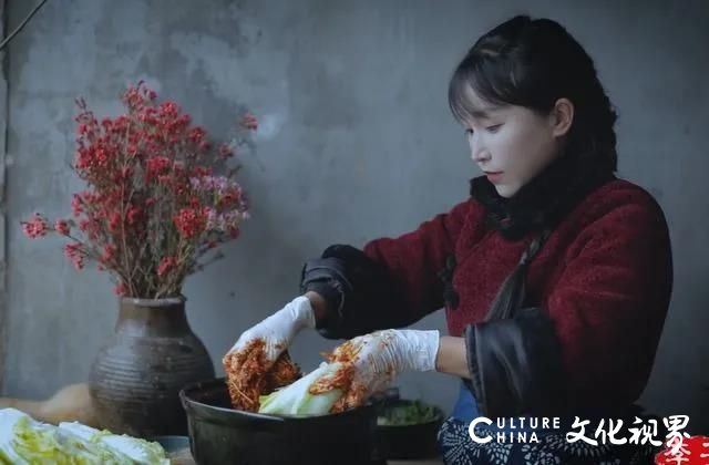酸了！李子柒做泡菜遭韩国网友围攻，中国网友：文化自信了解一下