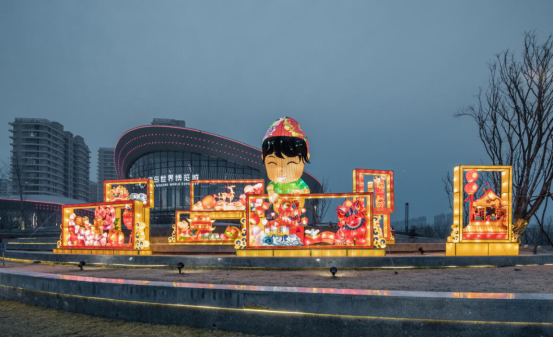 中铁·青岛世界博览城“金牛迎春花灯节”盛大启幕，点亮独家“新年仪式感”