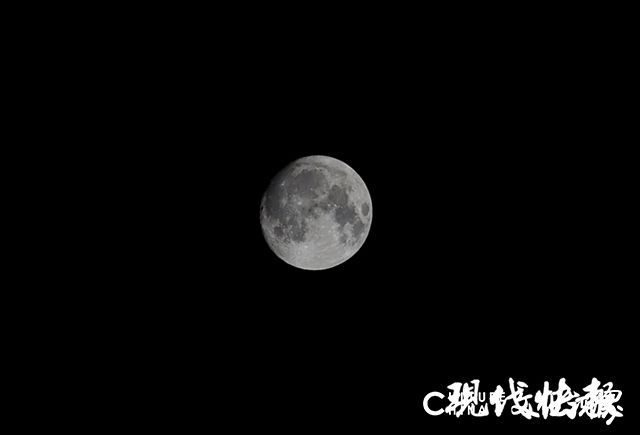 牛年元宵节十五的月亮十六圆,27日16时17分为最圆时刻