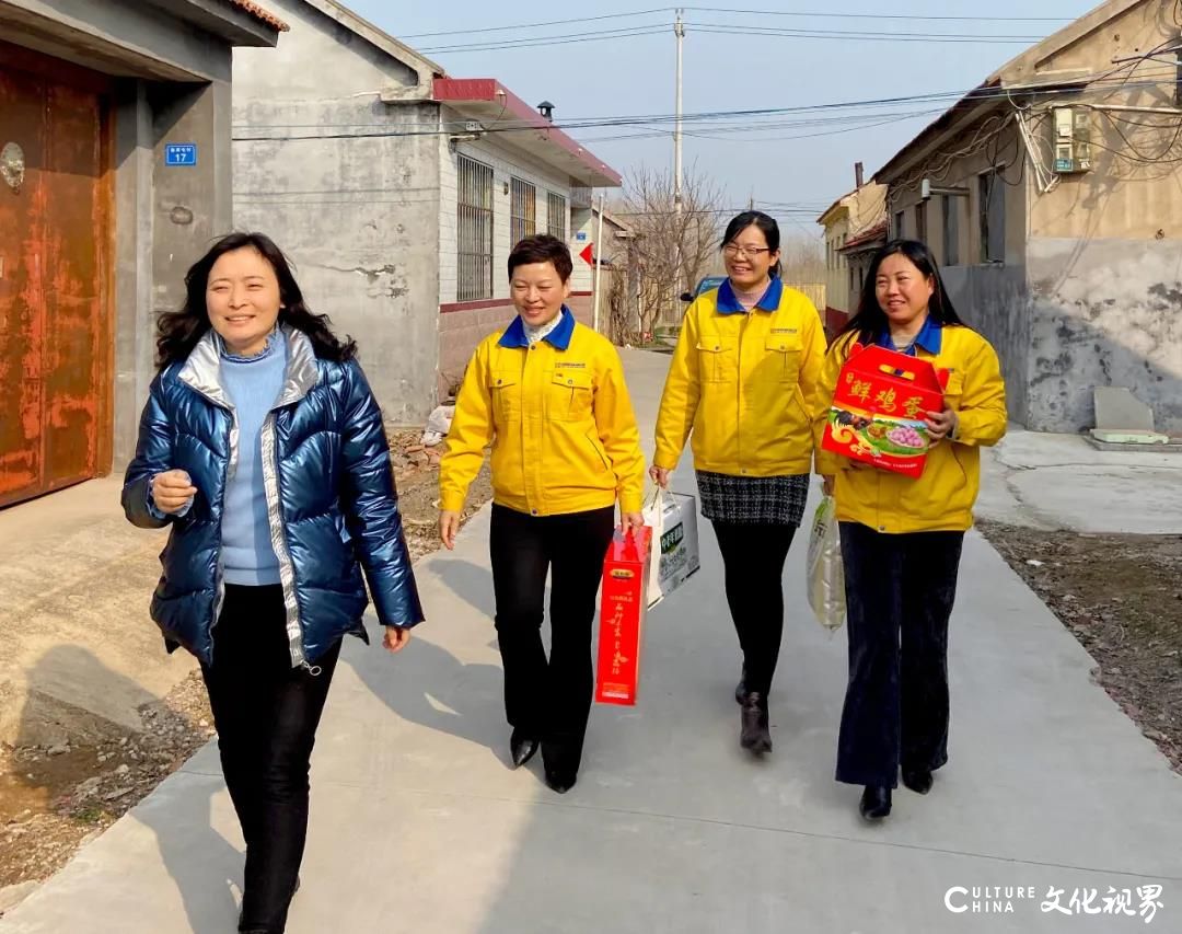 “三八节”来临之际，得利斯集团走访慰问困难女职工