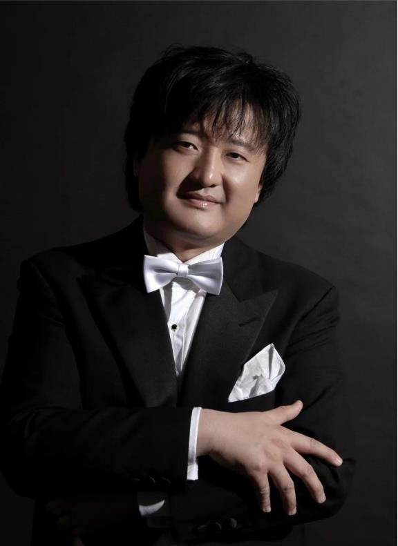 国际著名钢琴家李坚将于4月7日走进山东师范大学，讲述“被神话了的贝多芬”