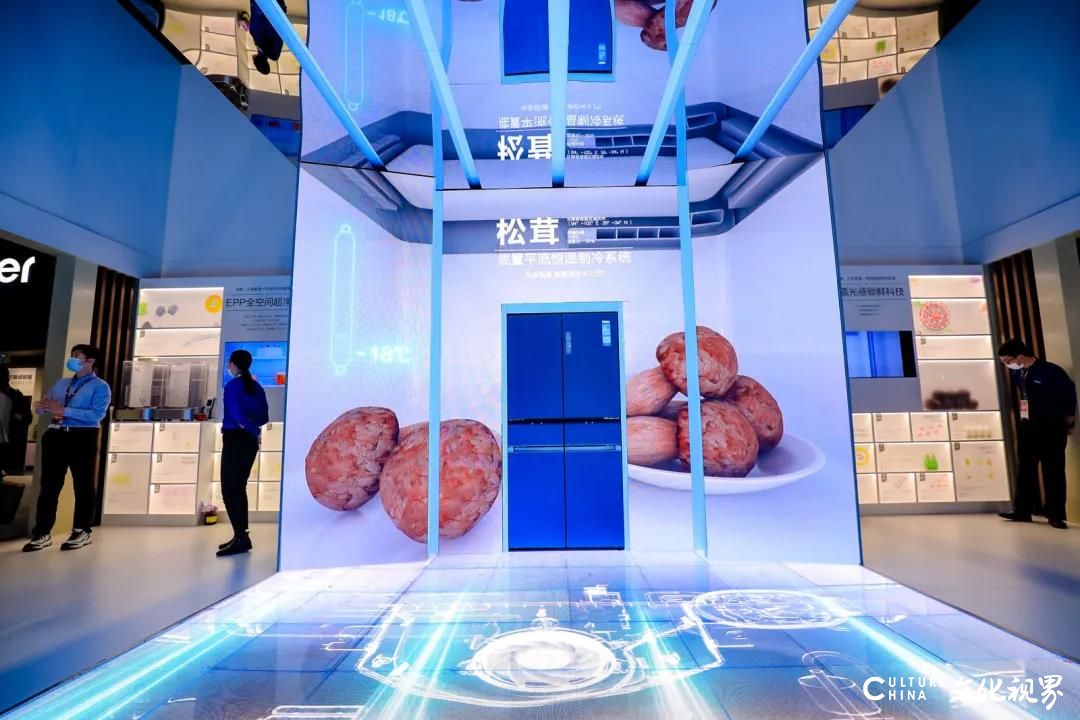 聚焦AWE丨海尔发布全球首台美食物联生态冰箱，盛邀科技、母婴、生活达人来“挑刺”