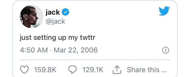 推特首席执行官杰克·多尔西15年前的首条推文，拍出290万美元天价