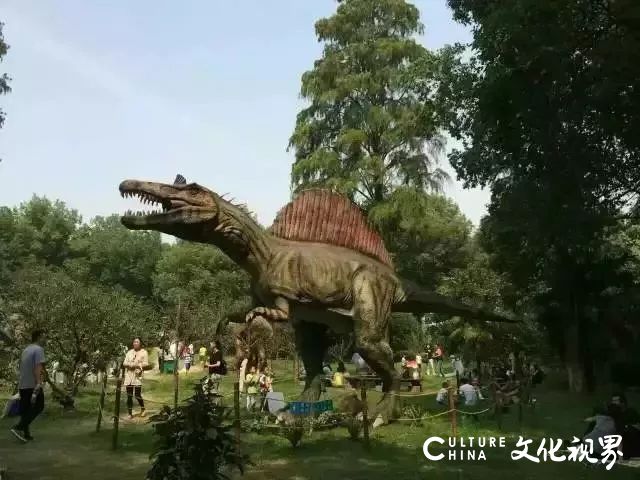 清明节遛娃好去处！济南国际赛马场侏罗纪恐龙乐园即将启幕，门票赠送进行中