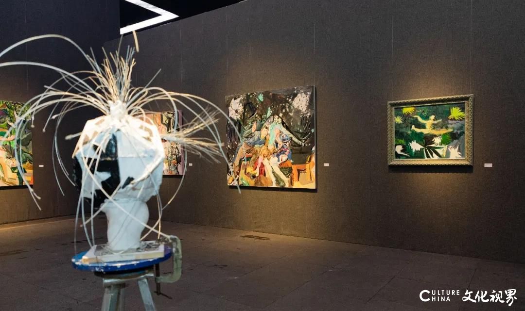 百余幅作品传递温情与蓬勃，“闫平·万簇生成”艺术展在山东美术馆隆重开幕