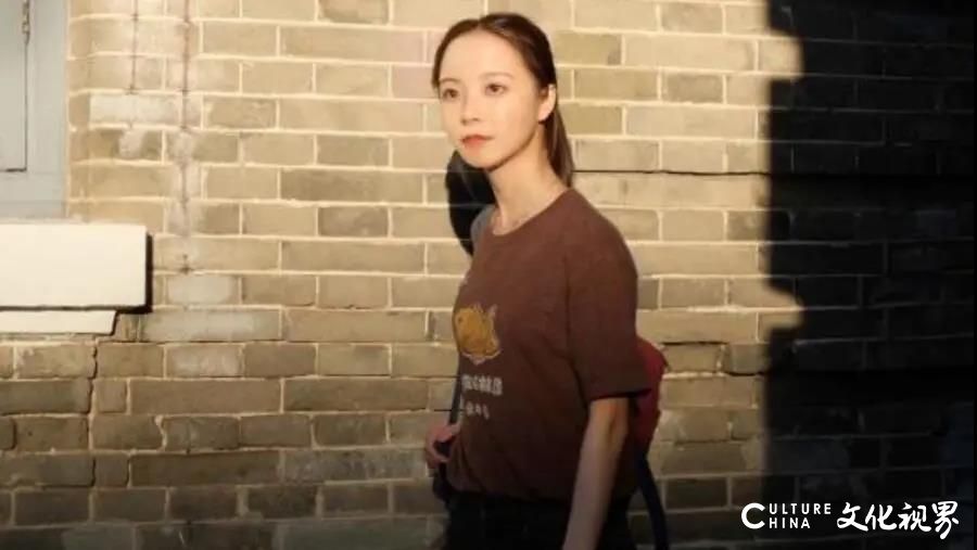 原创虚拟学生：清华大学迎来AI学妹“华智冰”，能写诗作画